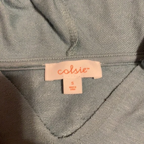 Colsie crop hoodie - Picture 2 of 3